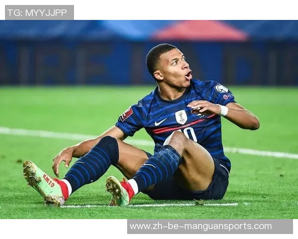 姆巴佩足球星高清图片展示与精彩瞬间回顾