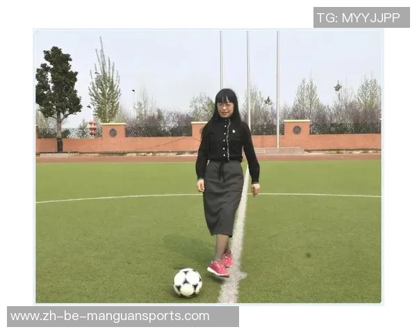 年轻女足球球星头像,展现未来足球新星风采,激情与梦想并肩前行